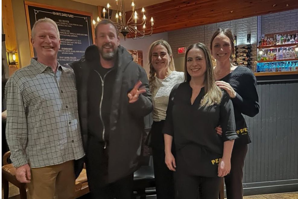 @pepes_chophouse/Instagram