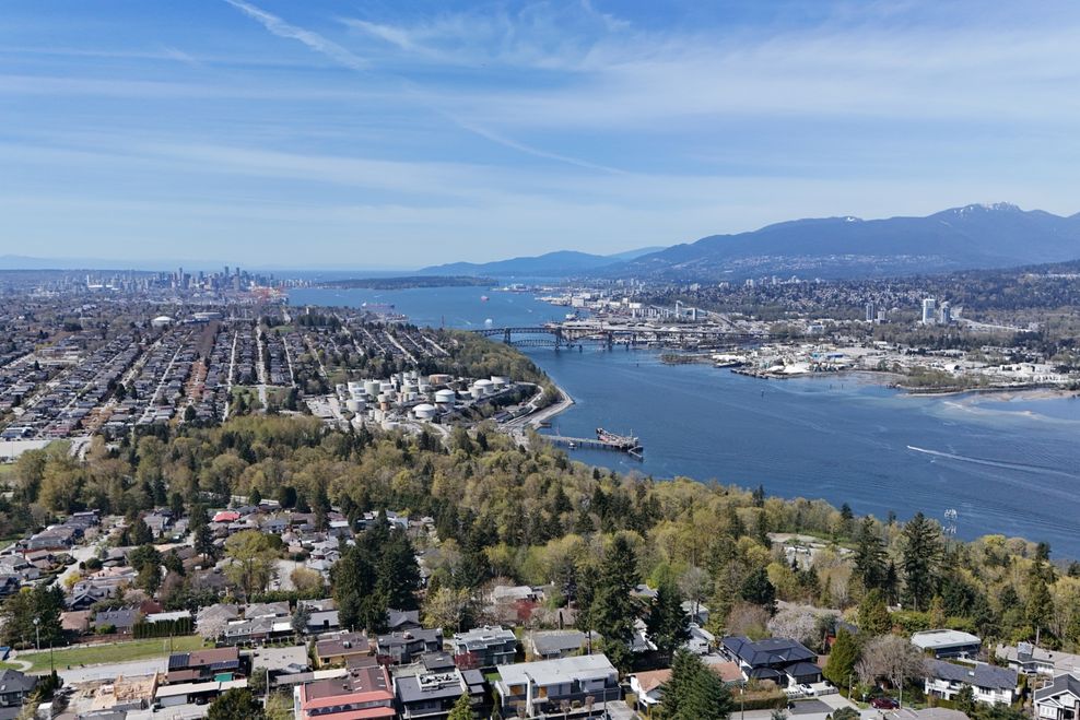 StandbildCA/Shutterstock