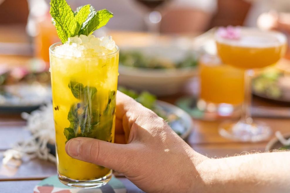 @thelulubar/Instagram