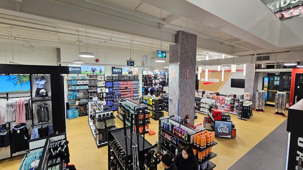 cf richmond centre sport chek 2025 