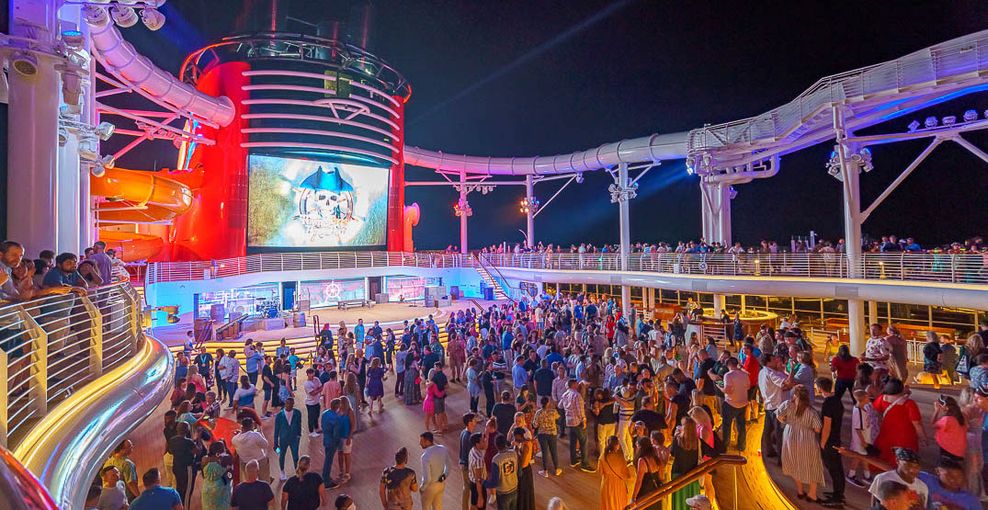 Disney Wish cruise ship (Gabriel Lam/Daily Hive)