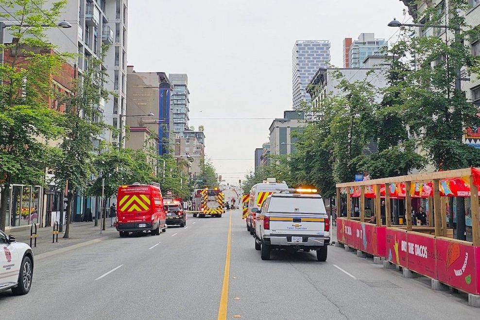 Fire at the Luugat supportive housing building (former Howard Johnson Hotel) on June 11, 2025 in downtown Vancouver. (Kenneth Chan)