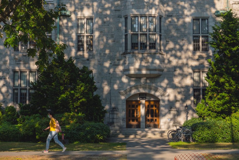 AlbertArt/Shutterstock