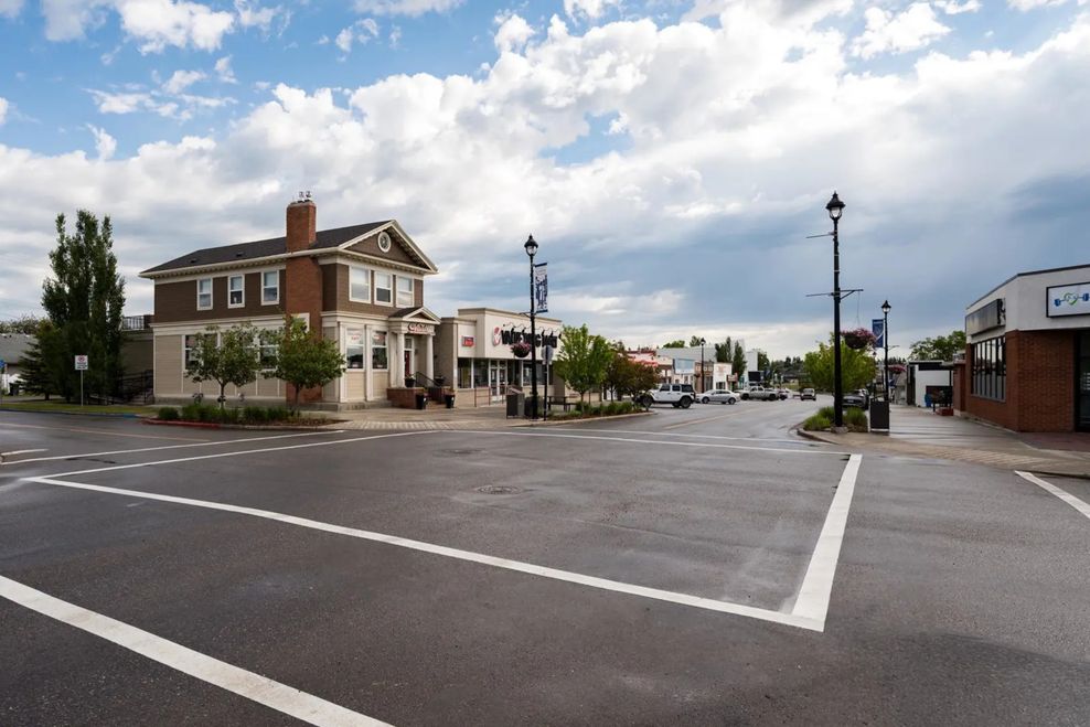 These two spots near Calgary are seeing detached home prices increase