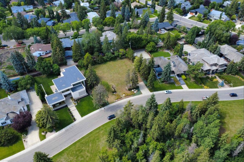 Amanda Olivari | Remax River City 