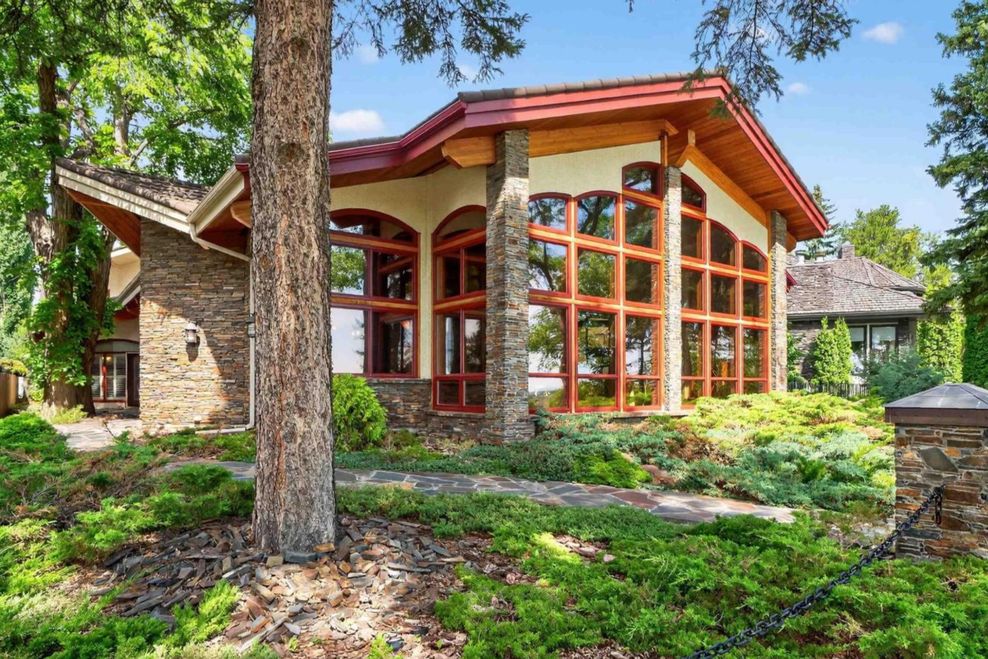 Sally Munro/Century 21 Masters