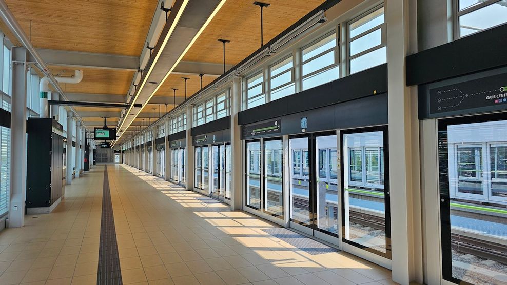 montreal rem train 1