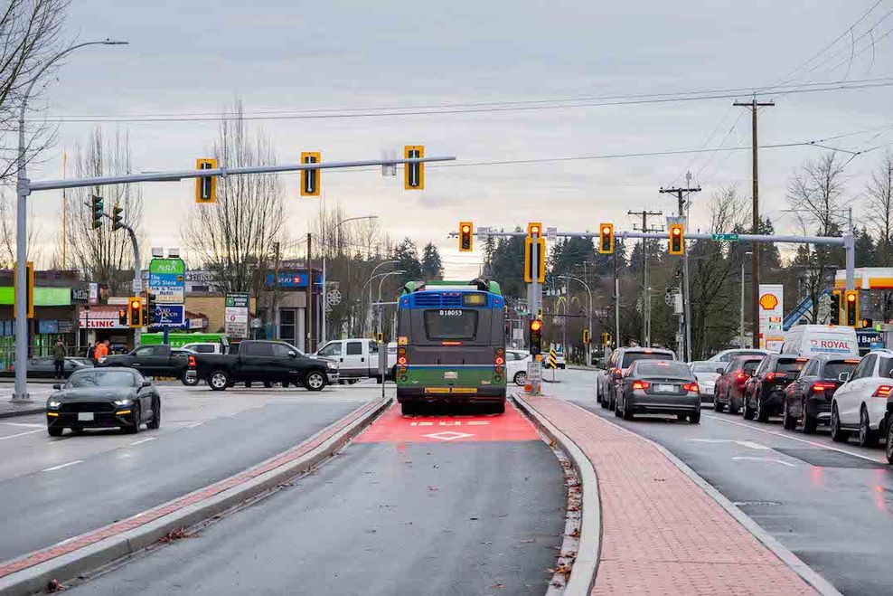 r6 scott road rapidbus translink