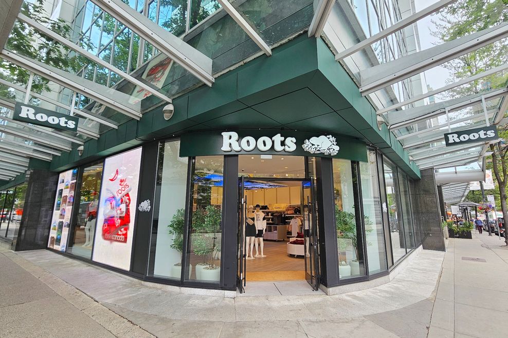 Roots' new downtown Vancouver flagship store at 919 Robson St. (Kenneth Chan)