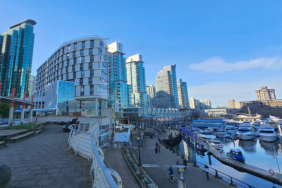 seaside elementary school coal harbour vancouver construction november 28 2025