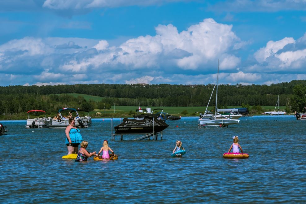 Arlene Grace Evangelista/Shutterstock