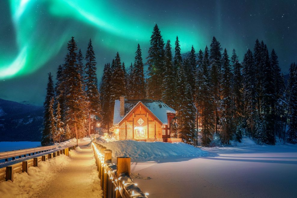 You've got to add these Canadian winter experiences to your bucket list