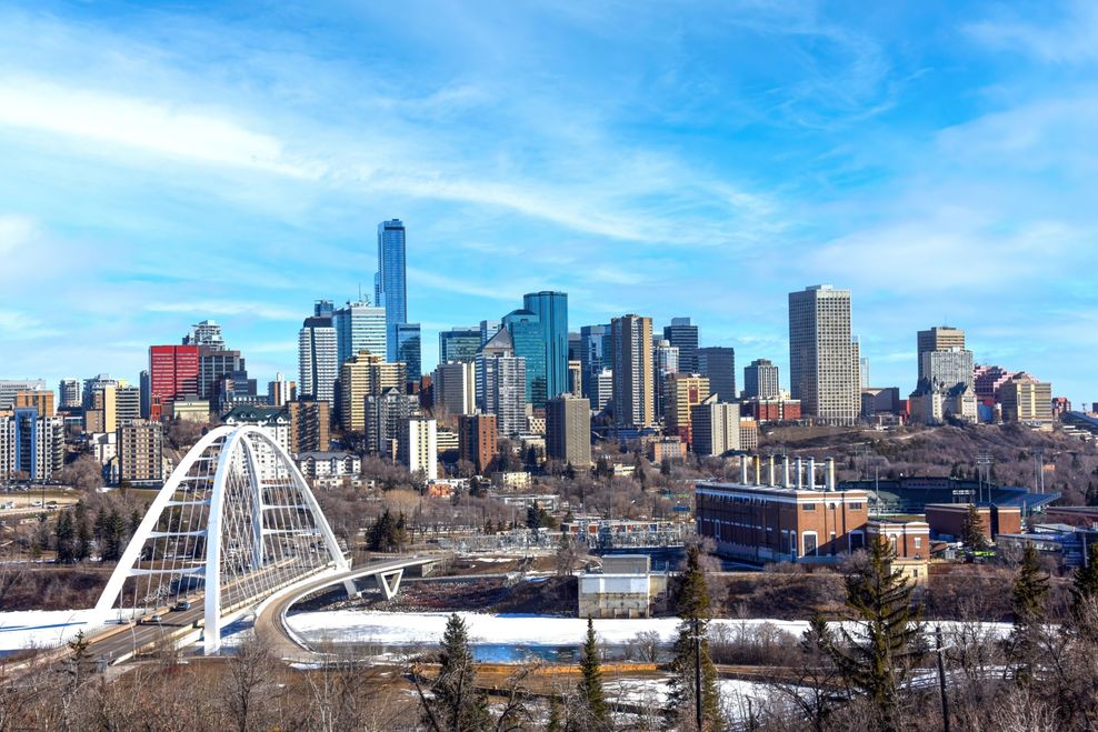 What's open and closed in Edmonton for the Easter long weekend