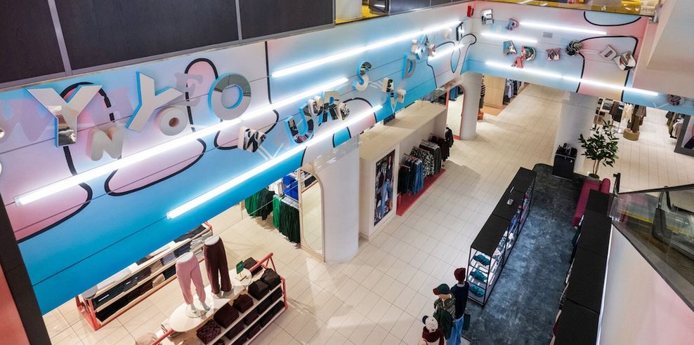 Simons downtown toronto