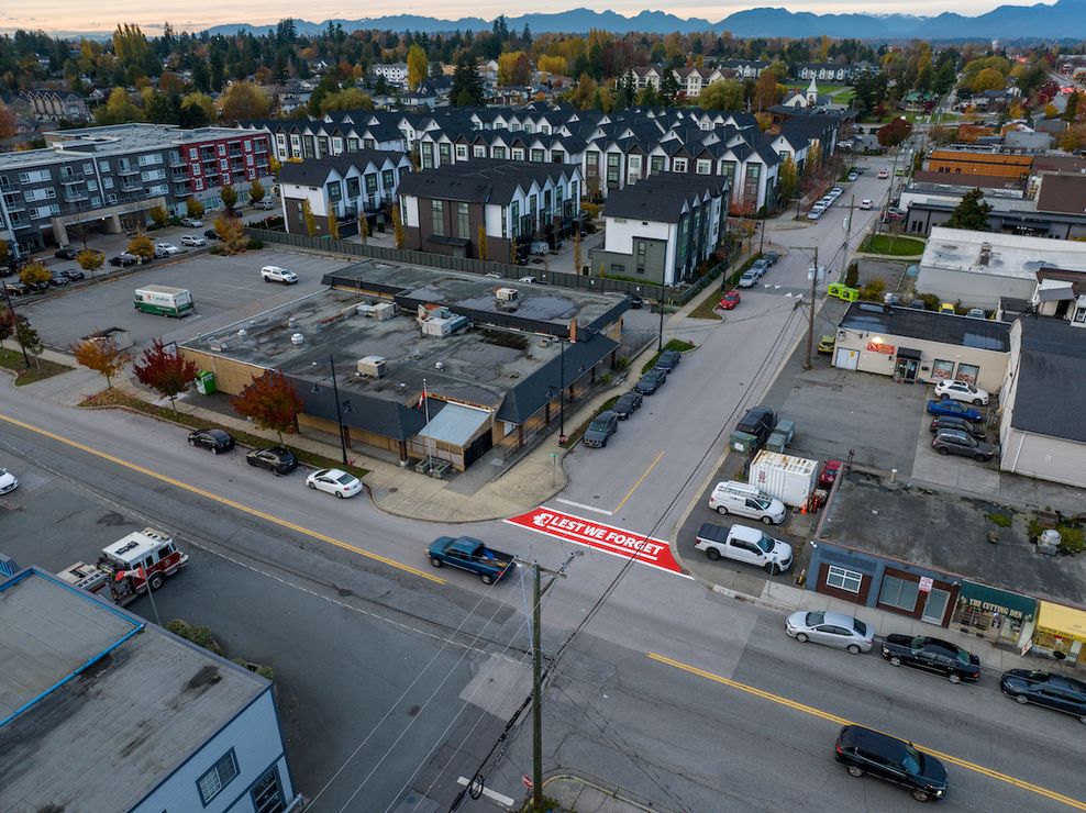 surrey crosswalk veterans lest we forget cloverdale