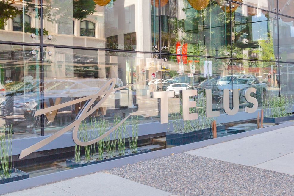 Telus headquarters office in downtown Vancouver. (JHVEPhoto/Shutterstock)