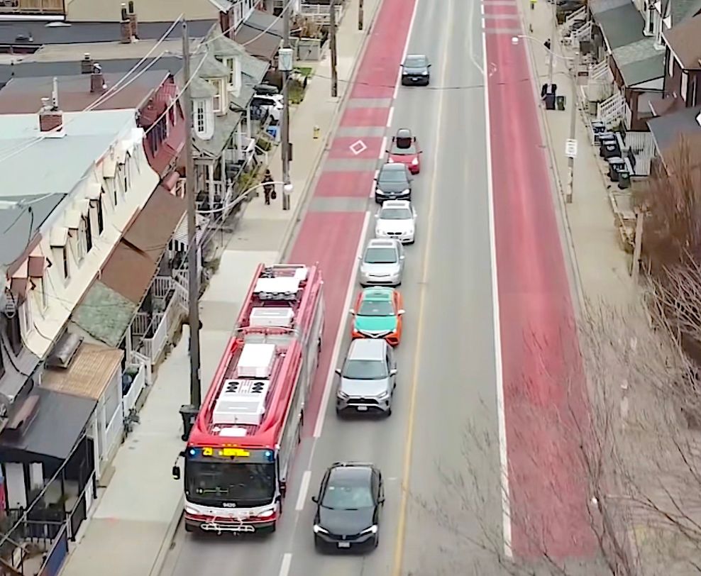 bus lanes dufferin street toronto