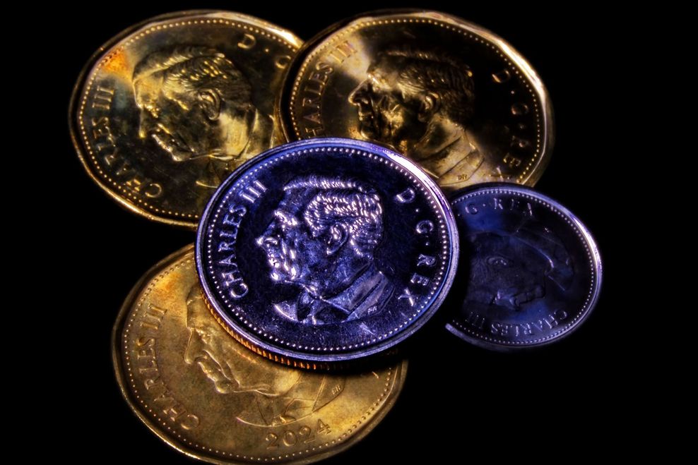 Canada just got a new glow-in-the-dark coin of an iconic landmark