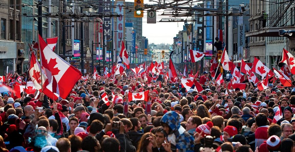 vancouver 2010 olympics gold medial crowds granville street f