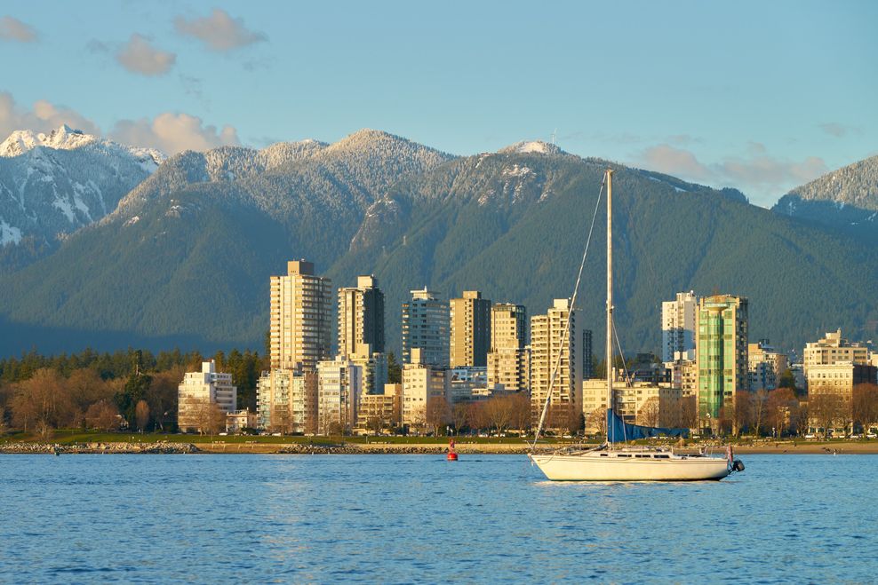 Vancouver nears first snowless winter in 43 years as temperatures hit record books